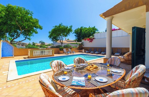 Chinicato Villa | Casa Alma with pool (GB-8)
