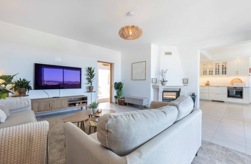 Alvor Villa | Casa Alvor - Rooftop Jacuzzi with Sea Views