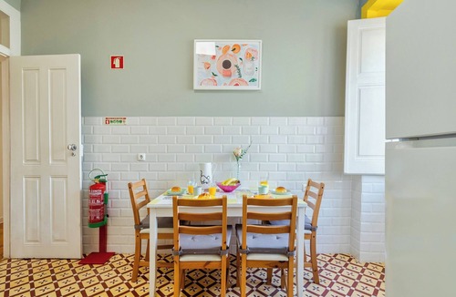 Sintra Apartment | Casa Amarela de Sintra for family holidays at the historical Sintra.