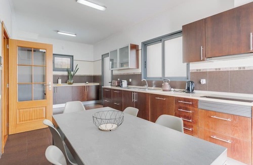 Sao Roque Apartment | Casa Amarela with Heated Pool & games area