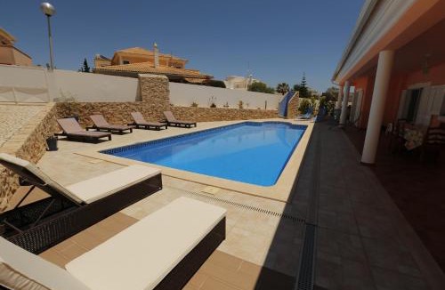 Armacao de Pera Villa | Casa Antonio