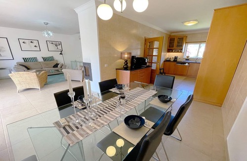 Porto de Mos Villa | Casa Atalaia is a lovely modern 4 bedroom villa situated close to Boa Vista golf