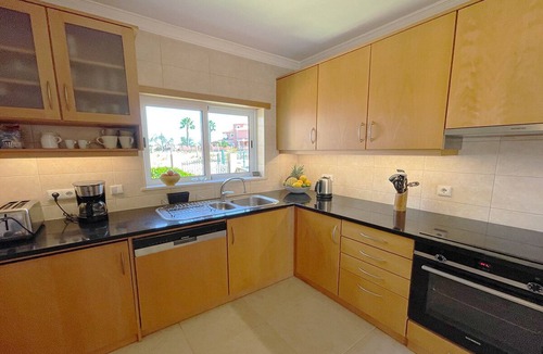 Porto de Mos Villa | Casa Atalaia is a lovely modern 4 bedroom villa situated close to Boa Vista golf