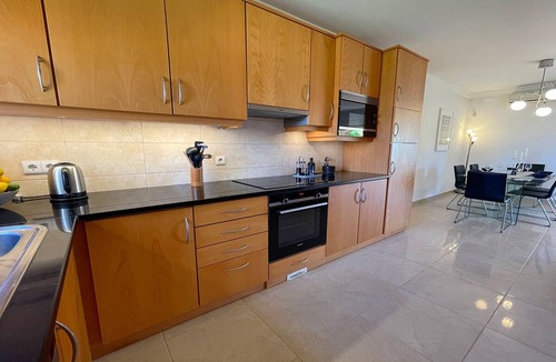 Porto de Mos Villa | Casa Atalaia is a lovely modern 4 bedroom villa situated close to Boa Vista golf