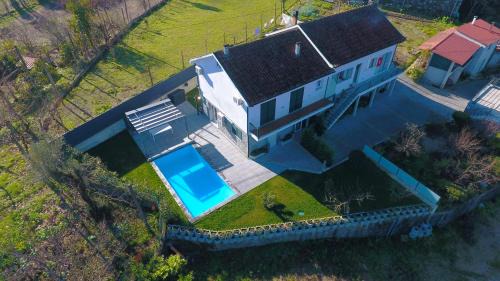 Rio Caldo House | Casa Bela Vista by Gerês Casas