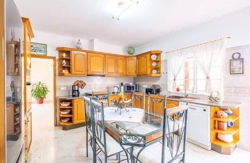 Estombar House | Casa Bella Vista - Fantastic views of the Algarvian mountains, Monchique.