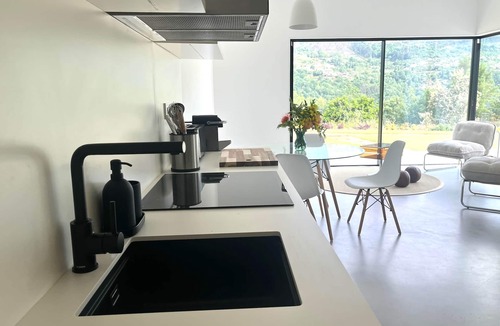 Pacos de Gaiolo Apartment | Casa Calmavista - Premium Apartment Tre