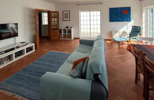 Fornos House | Casa Campo e Praia - Moradia no Meco a 5min da Praia com Jardim & BBQ