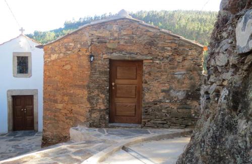 Gois House | Casa Capela - Casas do Sinhel
