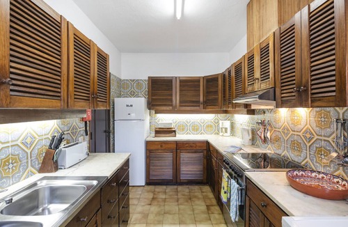 Carvoeiro Ski Chalet | Casa Catarina, Classic Charming Villa with private pool