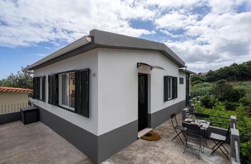 Sao Jorge House | Casa Colibrí A Welcoming Retreat in Santana