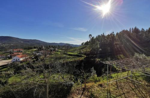 Serta Villa | Casa Colina Troviscainho