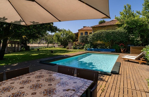 Gemeses House | Casa da Barca do Lago – Historic Elegance by the River Near Porto