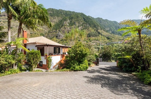 Sao Vicente Villa | Casa da Camélia