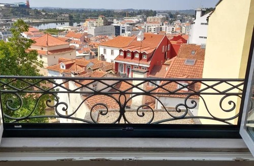 Coimbra City Centre Apartment | Casa da Carqueja 1
