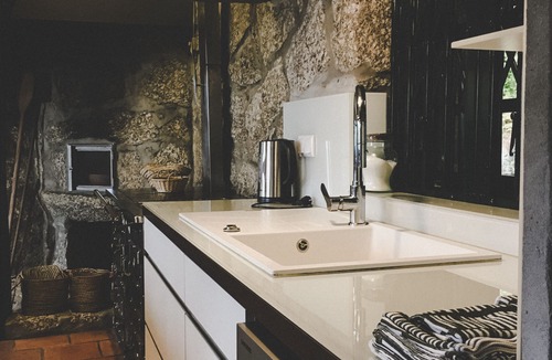 Bouro House | Casa da Cressó - Gêres