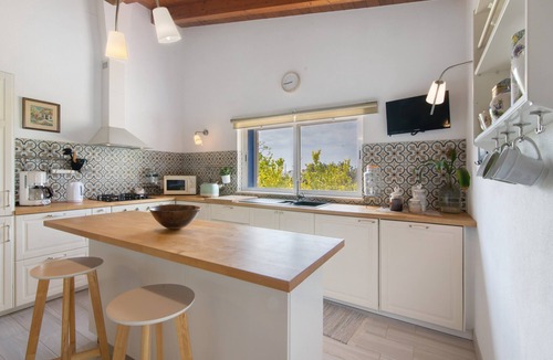 Tavira Villa | Casa Da Eira - Quinta Do Mestre with Private Terrace, Wi-Fi and Air Conditioning