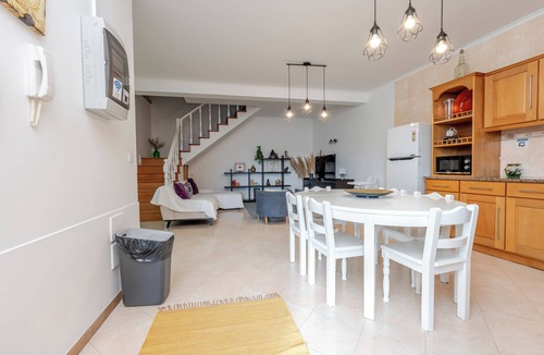Faja de Baixo Villa | Casa da Fajã - Spacious, Garden, and Private Parking