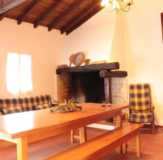 Burinhosa House | Casa da Felicidade