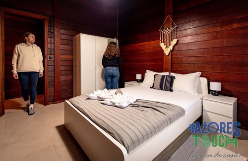 Praia da Vitoria House | Casa da Fontinha in Fontinhas