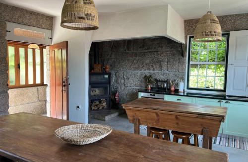 Penafiel House | Casa da Gateira - 4 bedrooms and pool