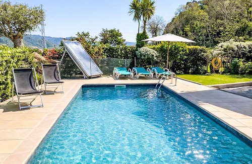 Cova House | Casa da Lage by Interhome