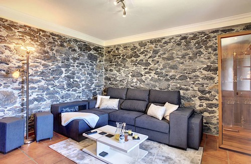 Ribeira Brava House | Casa da Laranja by MHM