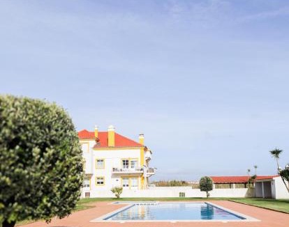 Ferrel Apartment | Casa da Maria - T1 perto da praia do Baleal com piscina