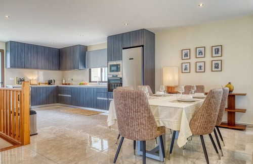 Ponta Delgada Apartment | Casa da Mercês I, a Home in Madeira