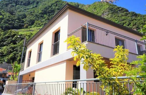 Porto Moniz House | Casa da Portada