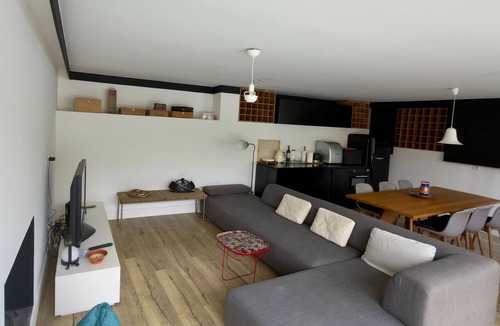 Ferrel House | Casa da Granja: Holiday Home with Mountain View, Wi-Fi, and Air Conditioning