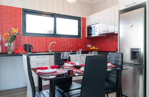 Calheta House | Casa das Abertas, Jacuzzi, Sea View & A/C