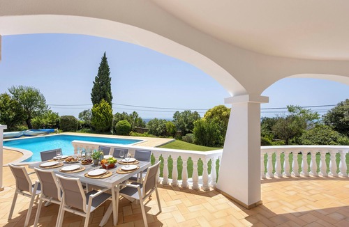 Picota Villa | Casa Das Brisas - views and pool for 8 guests