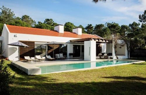 Carvalhal House | Casa das Glicínias in Comporta