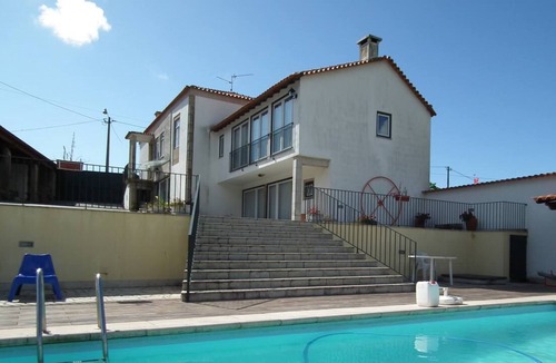 Rates House | Casa de Barqueiros - Six Bedroom House, Sleeps 14