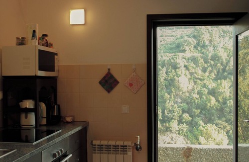 Alpendurada e Matos Cottage | Casa de Gondomil for 4 people