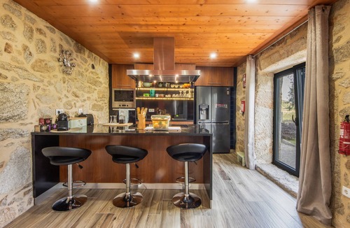 Vale de Cambra House | Casa De Pedra D'alborinhas