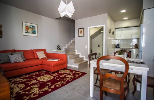 Lisbon Old Town Apartment | Casa do Aqueduto - Large duplex house in traditional pateo
