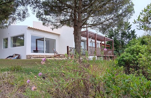 Castelo Cottage | Casa do Cabeço das Águias, 2 km from the beach and 35 km from Lisbon