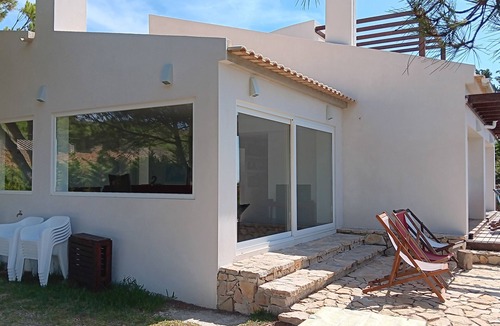 Castelo Cottage | Casa do Cabeço das Águias, 2 km from the beach and 35 km from Lisbon