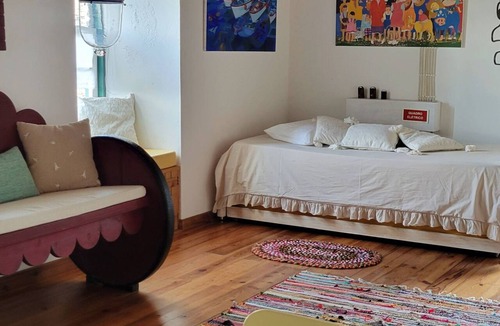 Bandeiras Villa | Casa do Cachorro – Adega Chamarrita
