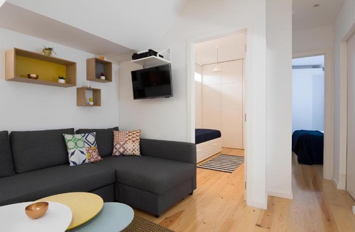 Sao Cristovao e Sao Lourenco Apartment | Casa do Castelo 1- Work or Relax in the Historic heart of Lisbon!