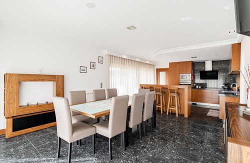 Belinho Apartment | Casa Do Chino - Suite with Pool View