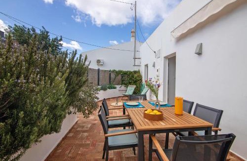 Vila Real Santo Antonio House | Casa Do Limoeiro
