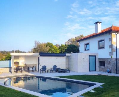 Povoa de Lanhoso House | Casa do Pinheiro - Alojamento Local
