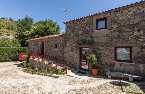 Calheiros House | Casa do Progo