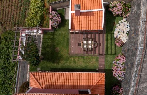Sao Vicente House | Casa do Rosário by an island apart