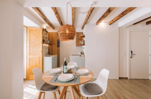 Santiago Apartment | Casa do Tio Farinha by RNvillage