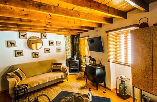 Covilha Cottage | Casa dos Jasmins - Holiday Rentals