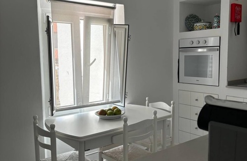 Montemor-o-Novo House | Casa dos Mapas | Autumn Retreat in Alentejo